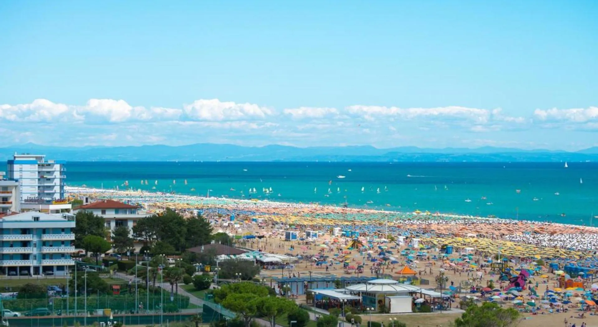Comfy Flat Just 80M From The Beach Bibione Apartment